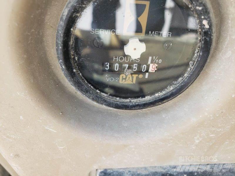 CAT 325L Paletli ekskavatörler