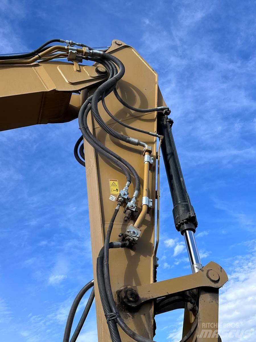 CAT 326 Paletli ekskavatörler