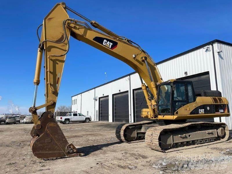 CAT 330D Paletli ekskavatörler