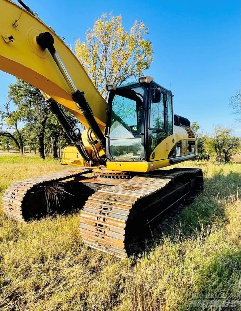 CAT 330DL Paletli ekskavatörler