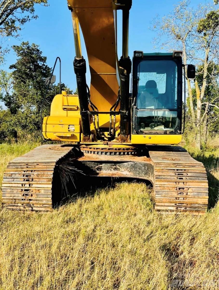 CAT 330DL Paletli ekskavatörler