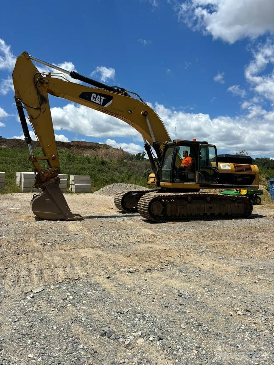 CAT 330DL Paletli ekskavatörler