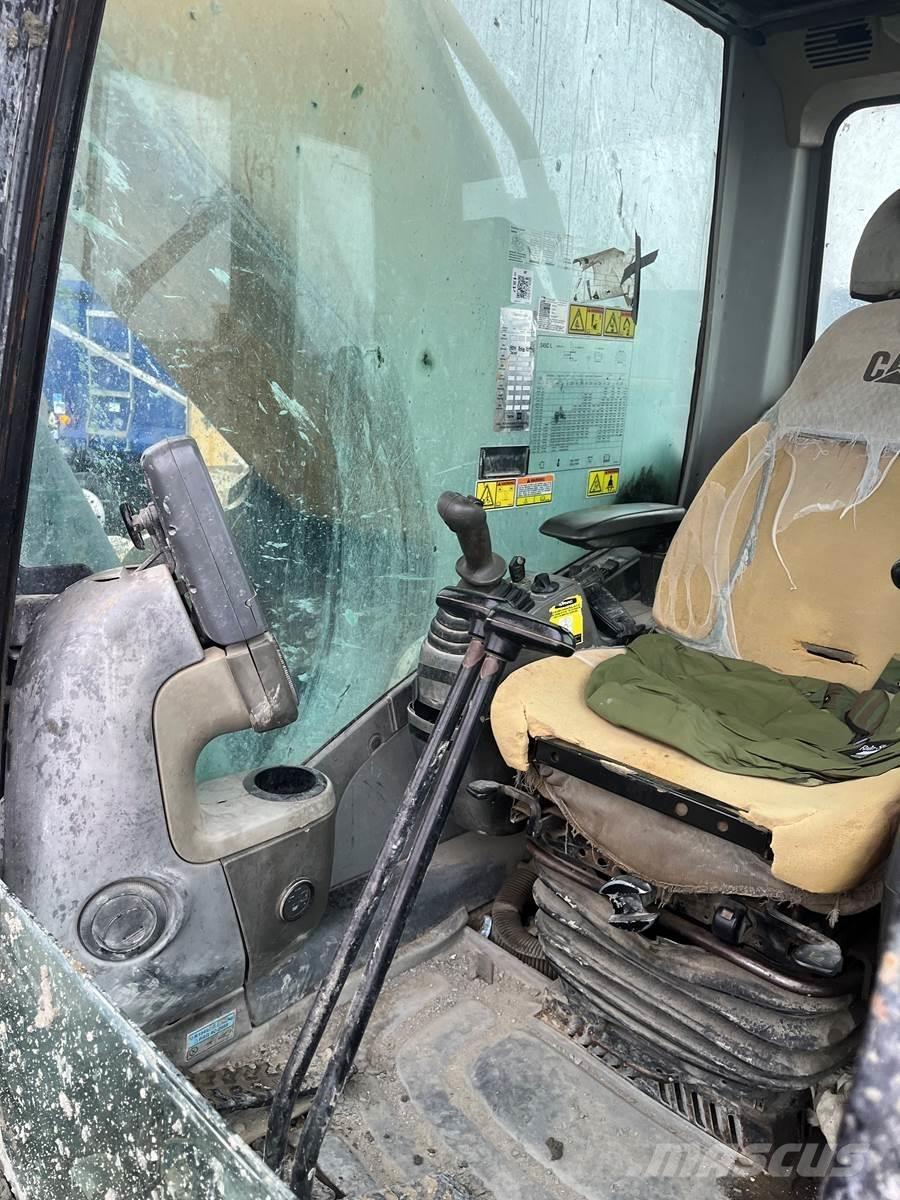 CAT 345CL Paletli ekskavatörler