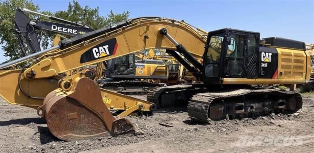 CAT 349F Paletli ekskavatörler