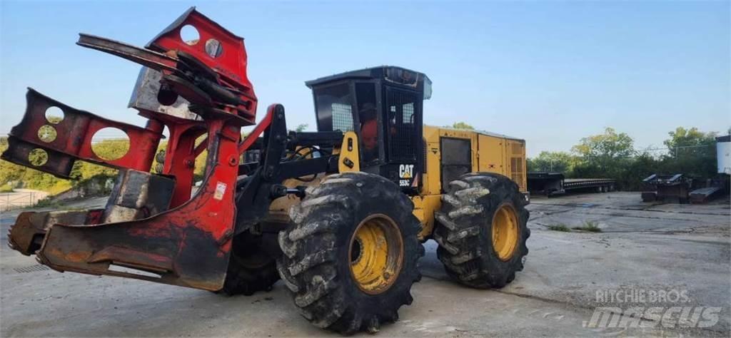 CAT 553C Ağaç kesici istifleyiciler