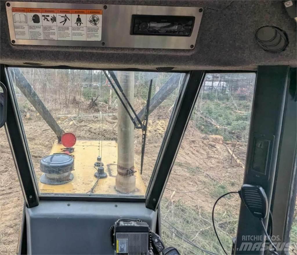CAT 574 Tomruk yükleyici traktörler