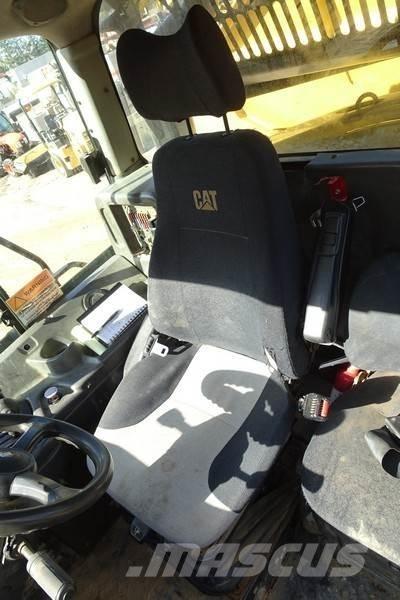 CAT 730 Belden kirma kaya kamyonu