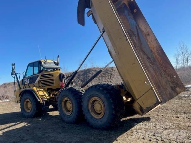 CAT 730 Belden kirma kaya kamyonu