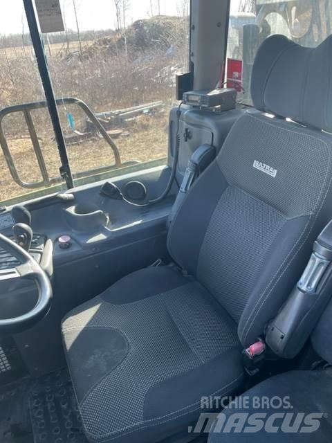 CAT 730 Belden kirma kaya kamyonu