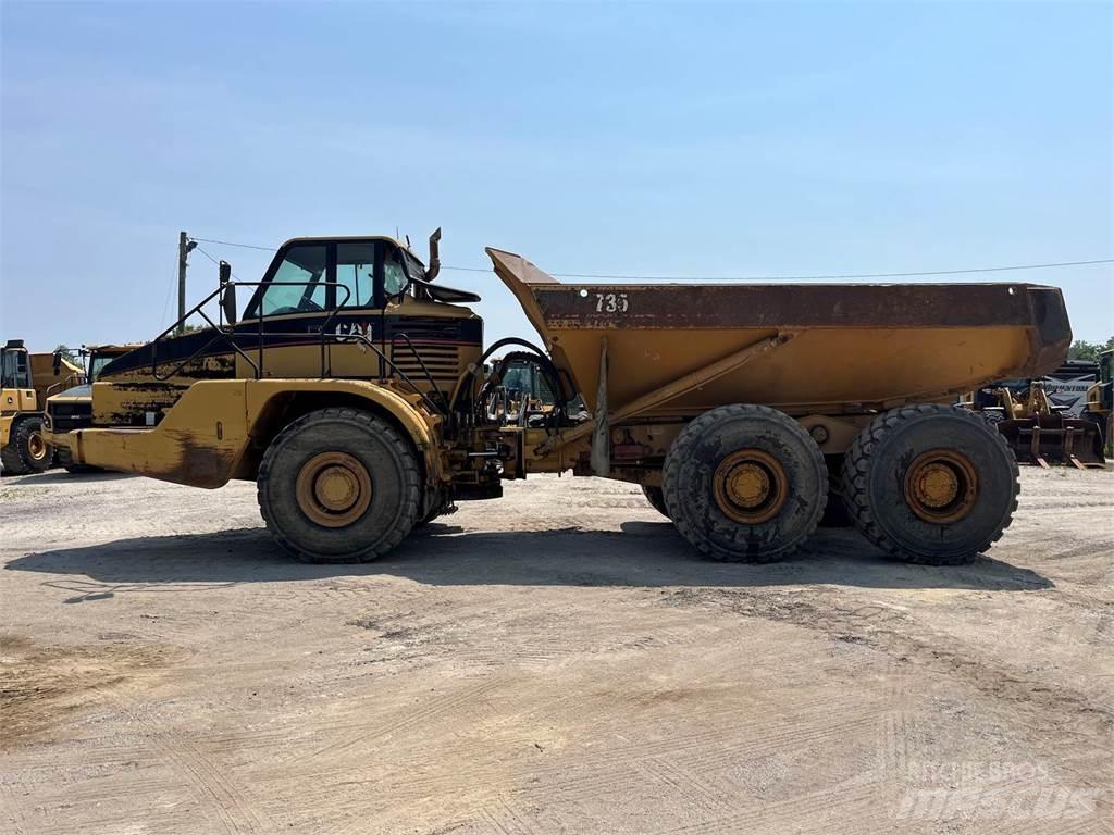 CAT 735 Belden kirma kaya kamyonu