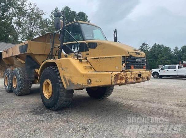 CAT 740 Belden kirma kaya kamyonu