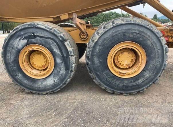CAT 740 Belden kirma kaya kamyonu