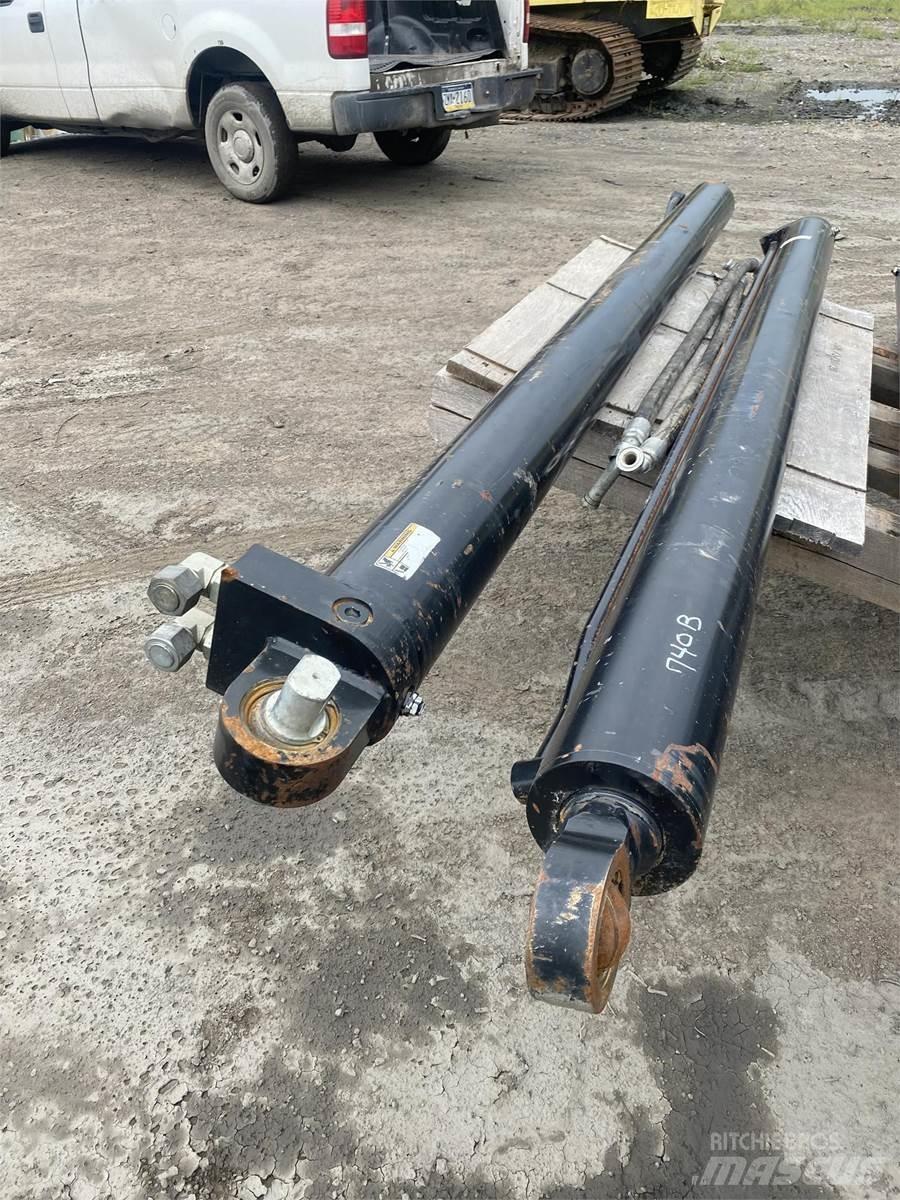 CAT 740B Diger aksam