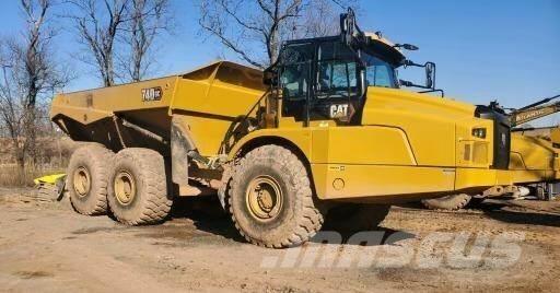 CAT 740GC Belden kirma kaya kamyonu