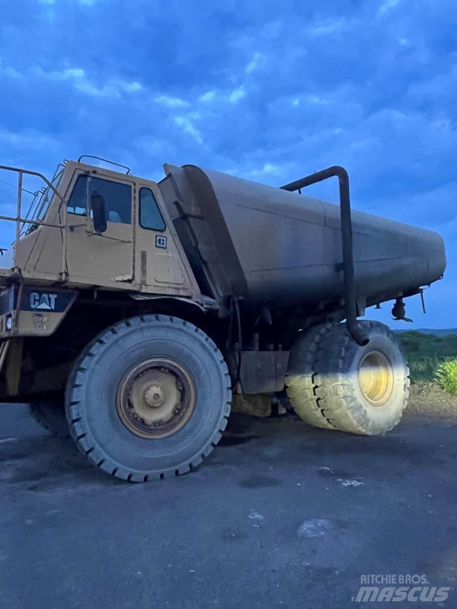 CAT 773B Tankerli kamyonlar