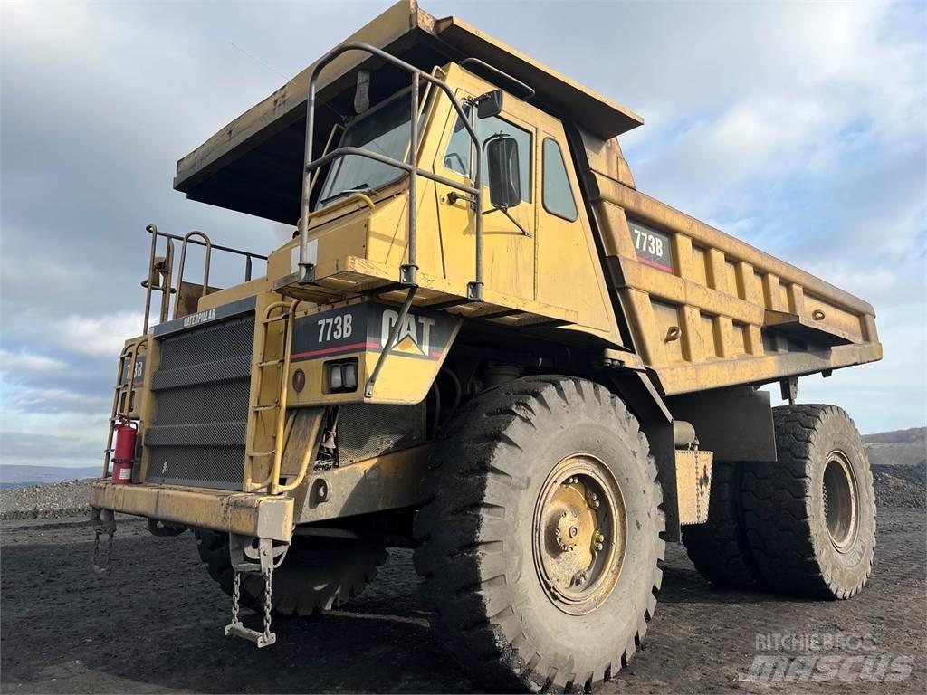 CAT 773B Belden kirma kaya kamyonu