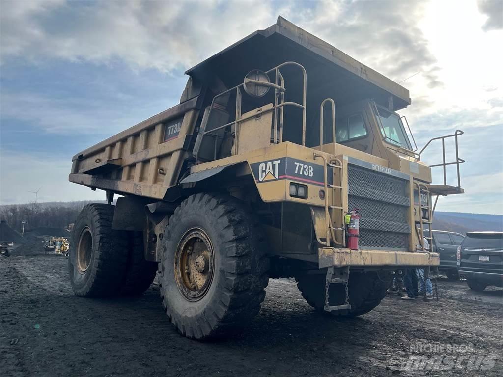 CAT 773B Belden kirma kaya kamyonu