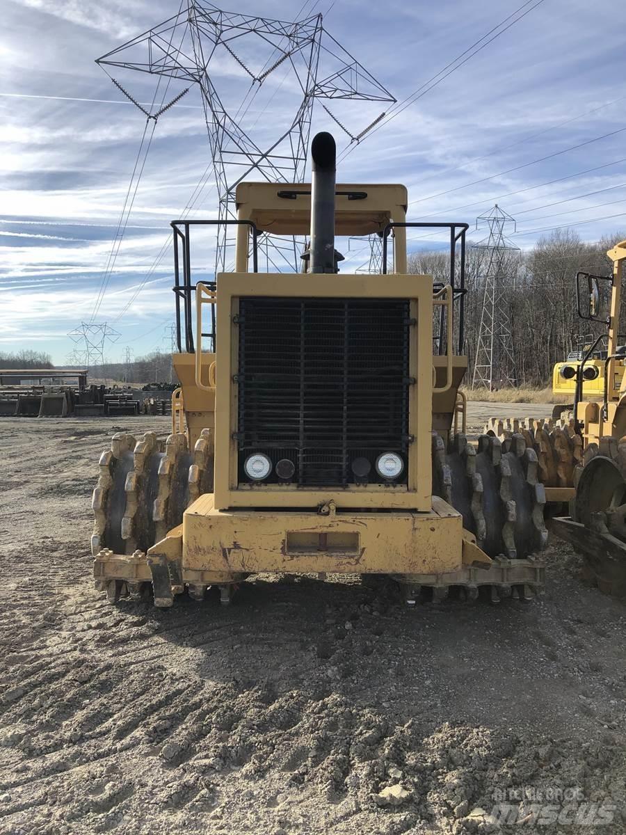 CAT 815B Zemin sıkıştırma makineleri