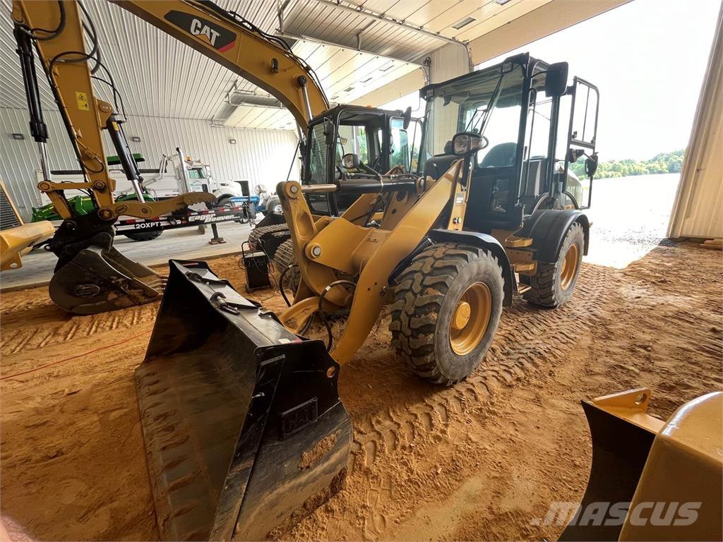 CAT 908M Tekerlekli yükleyiciler