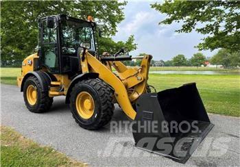 CAT 908M Tekerlekli yükleyiciler