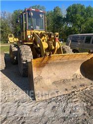 CAT 916 Tekerlekli yükleyiciler