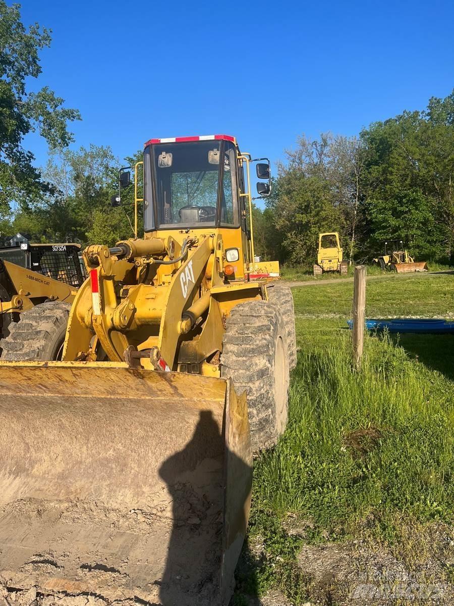 CAT 916 Tekerlekli yükleyiciler