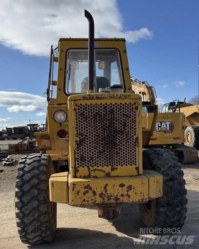 CAT 930 Tekerlekli yükleyiciler
