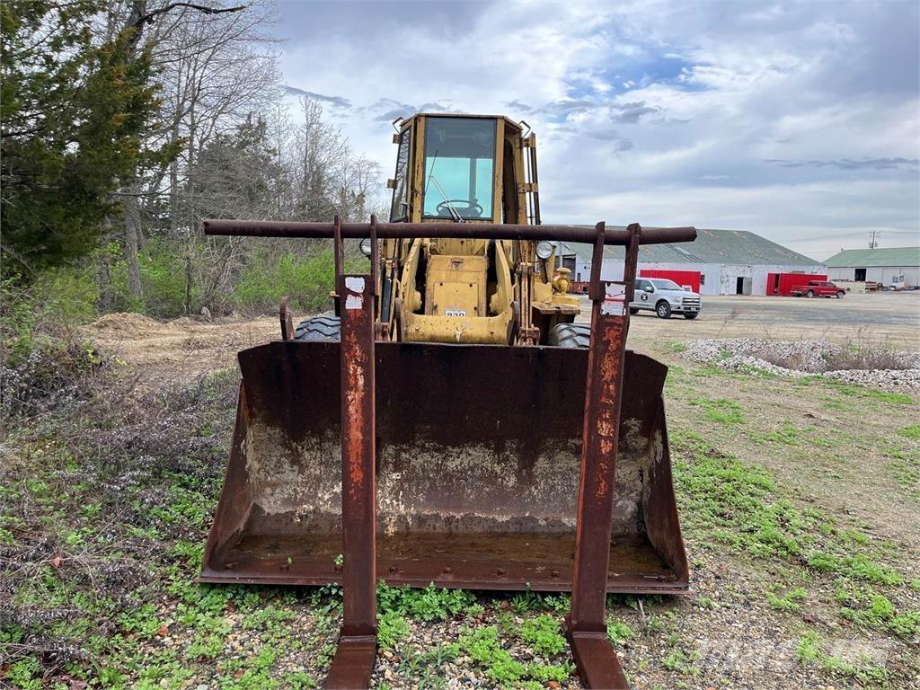 CAT 930 Tekerlekli yükleyiciler