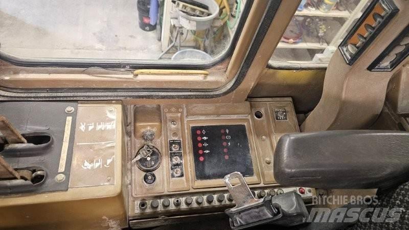 CAT 936F Tekerlekli yükleyiciler