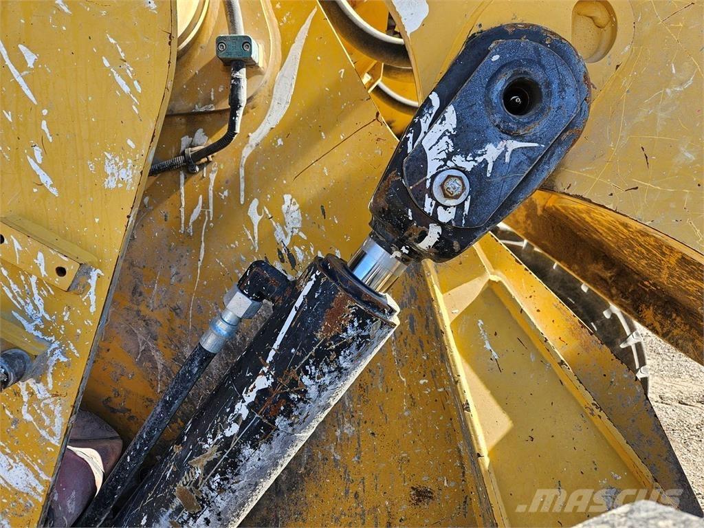 CAT 938M Tekerlekli yükleyiciler