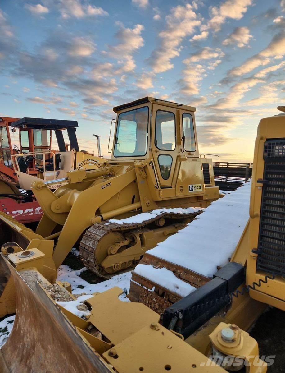 CAT 943 Paletli yükleyiciler