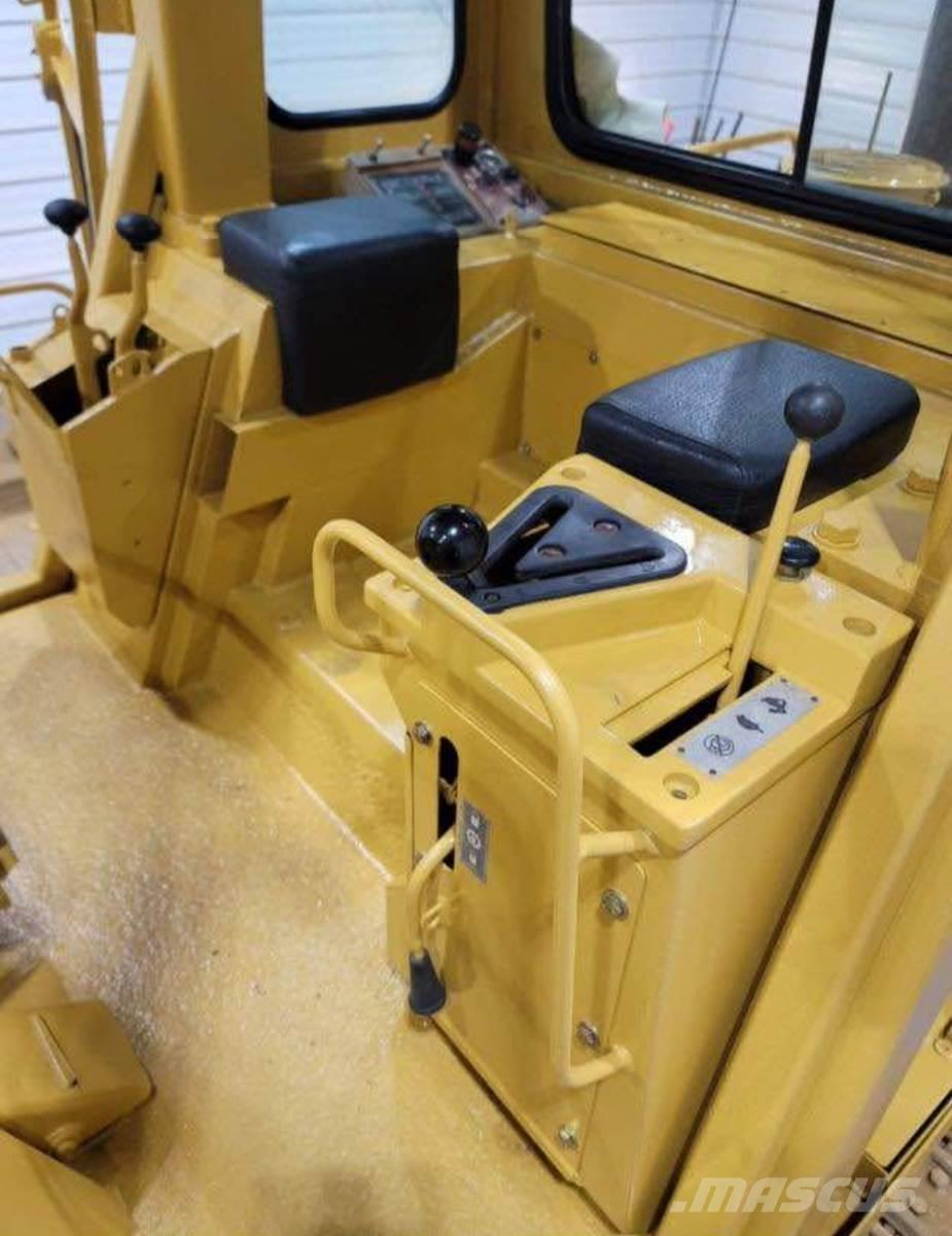 CAT 943 Paletli yükleyiciler