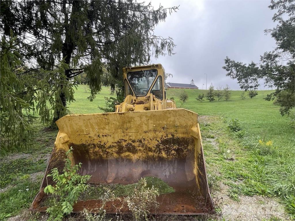 CAT 966 Tekerlekli yükleyiciler