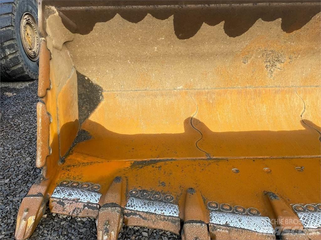 CAT 990 Tekerlekli yükleyiciler