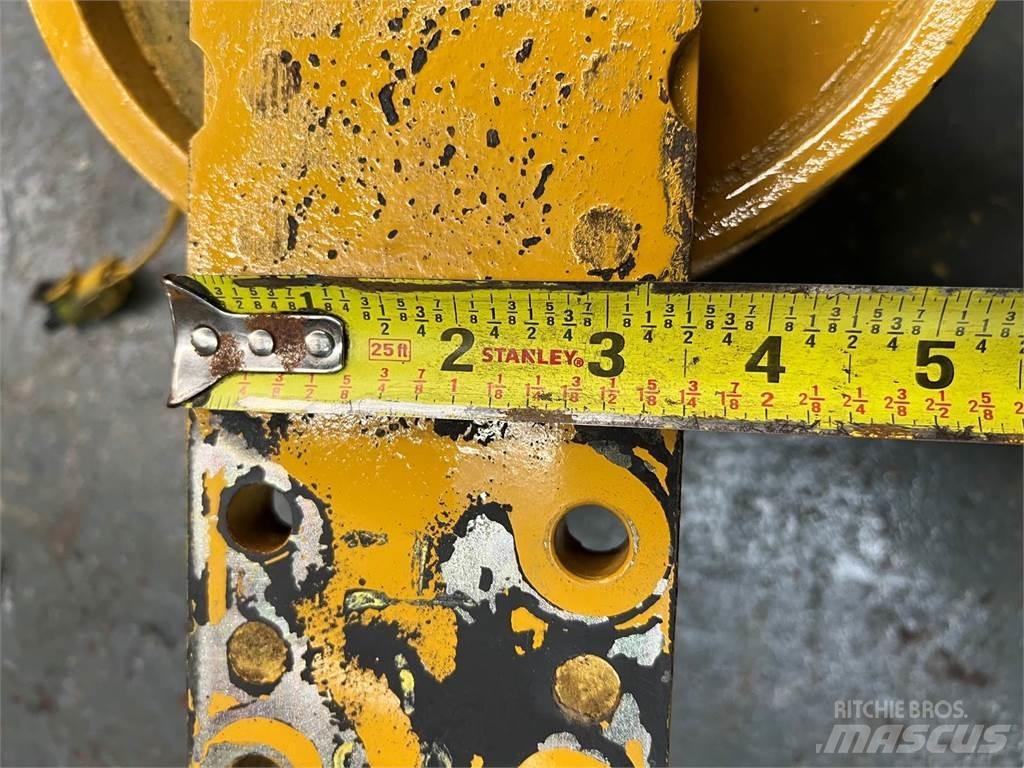 CAT C13 Diger aksam