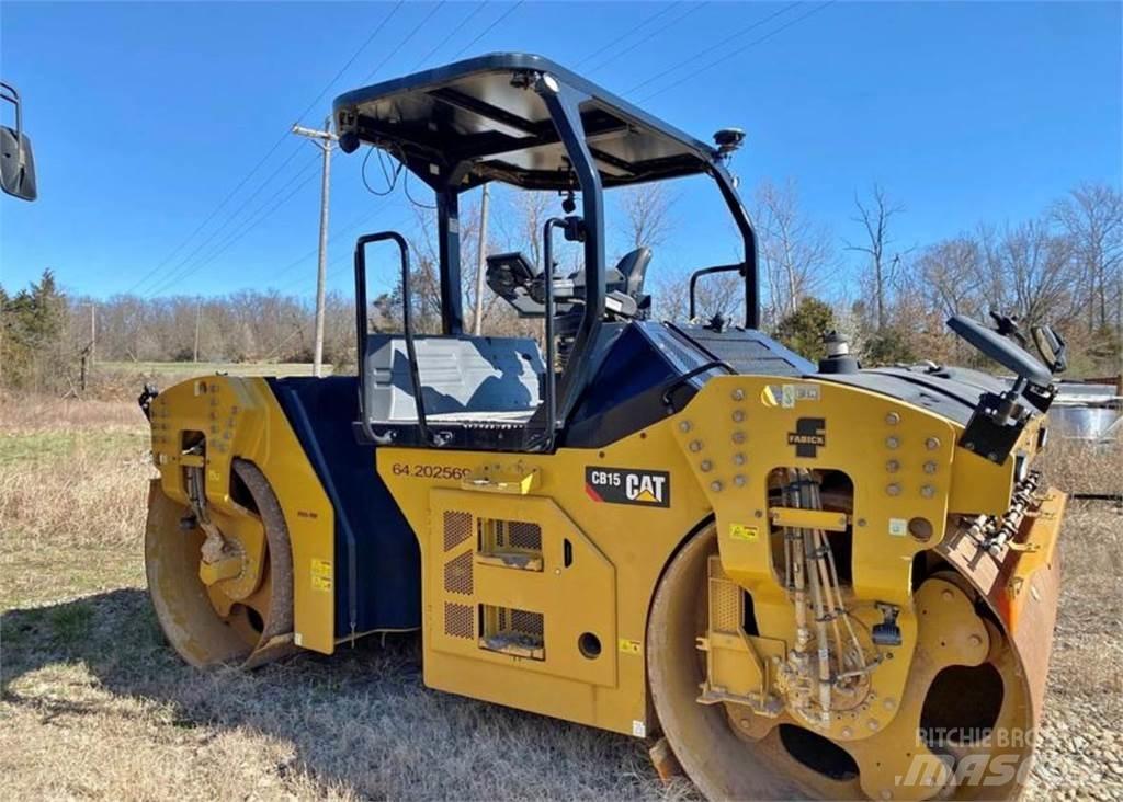 CAT CB15 Tek tamburlu silindirler