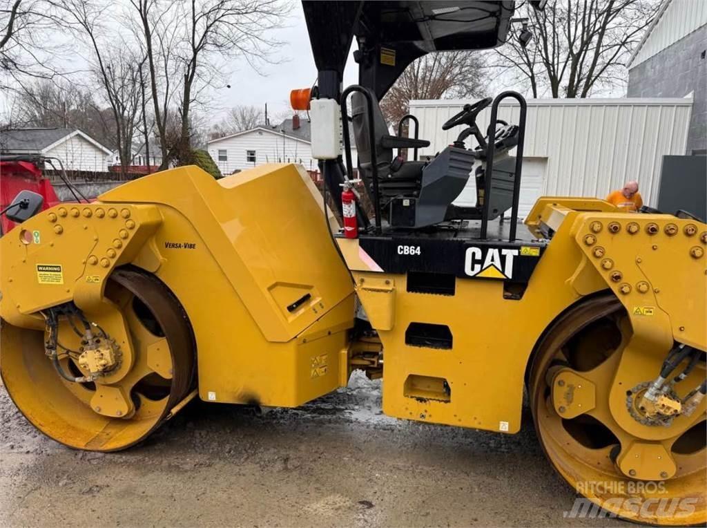 CAT CB64 Tek tamburlu silindirler
