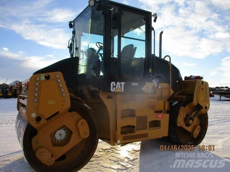 CAT CD54 Pnömatik lastikli silindirler