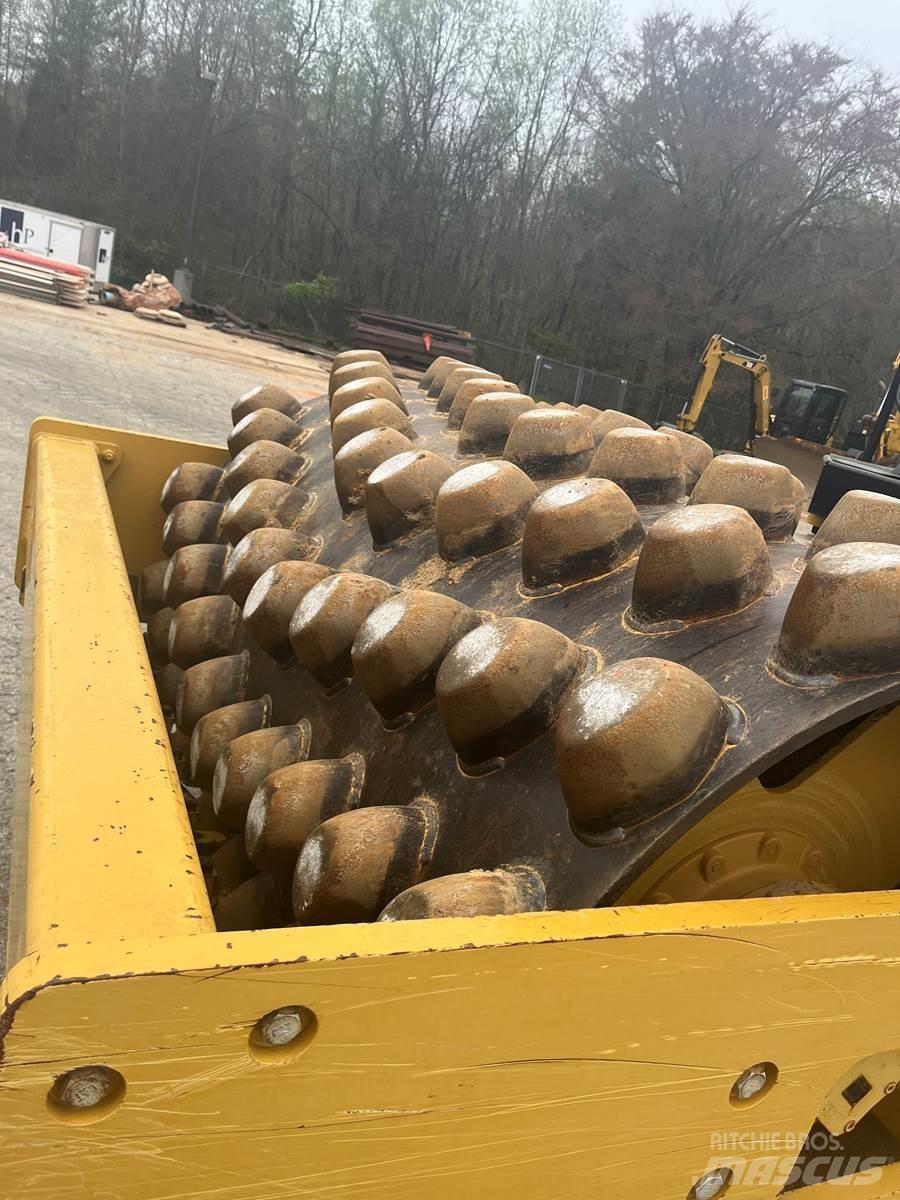 CAT CP54B Tek tamburlu silindirler