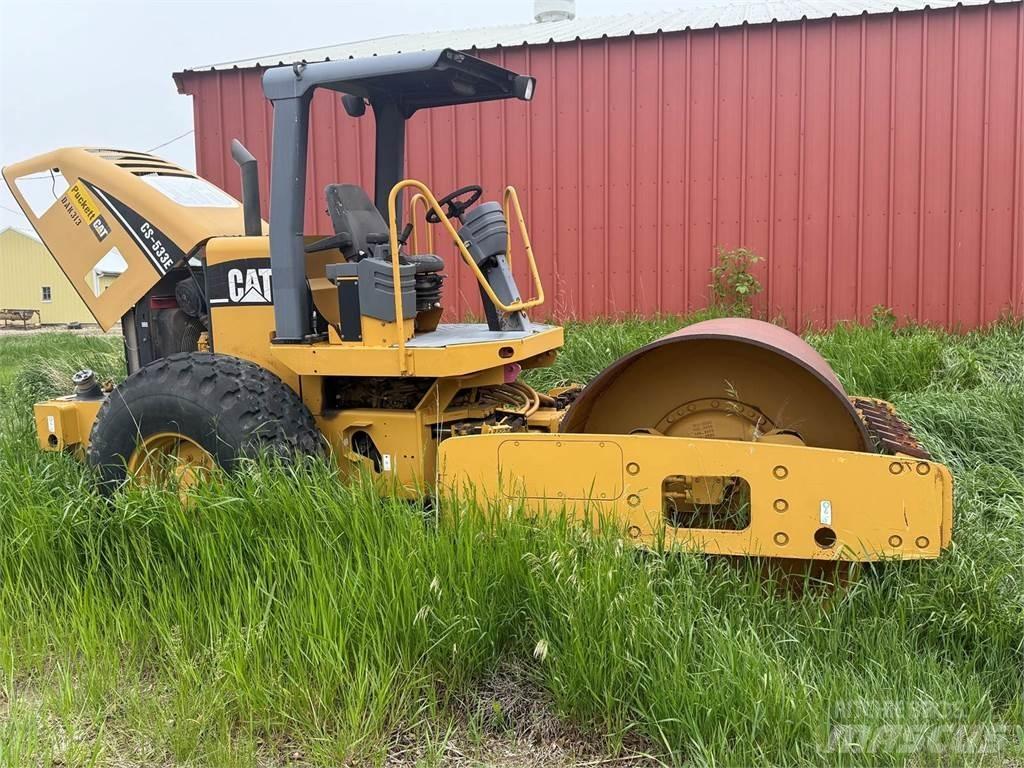 CAT CS533E Tek tamburlu silindirler