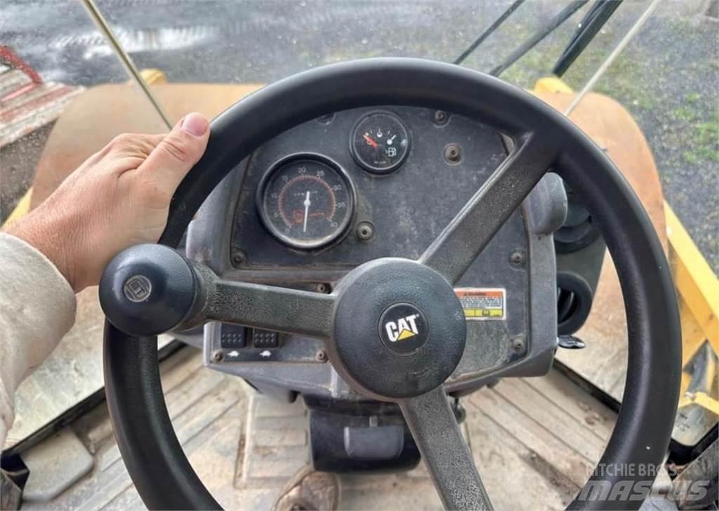 CAT CS74 Tek tamburlu silindirler