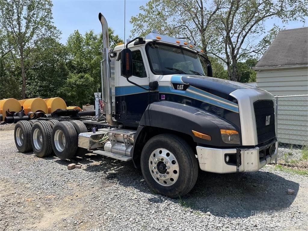 CAT CT660S Çekiciler