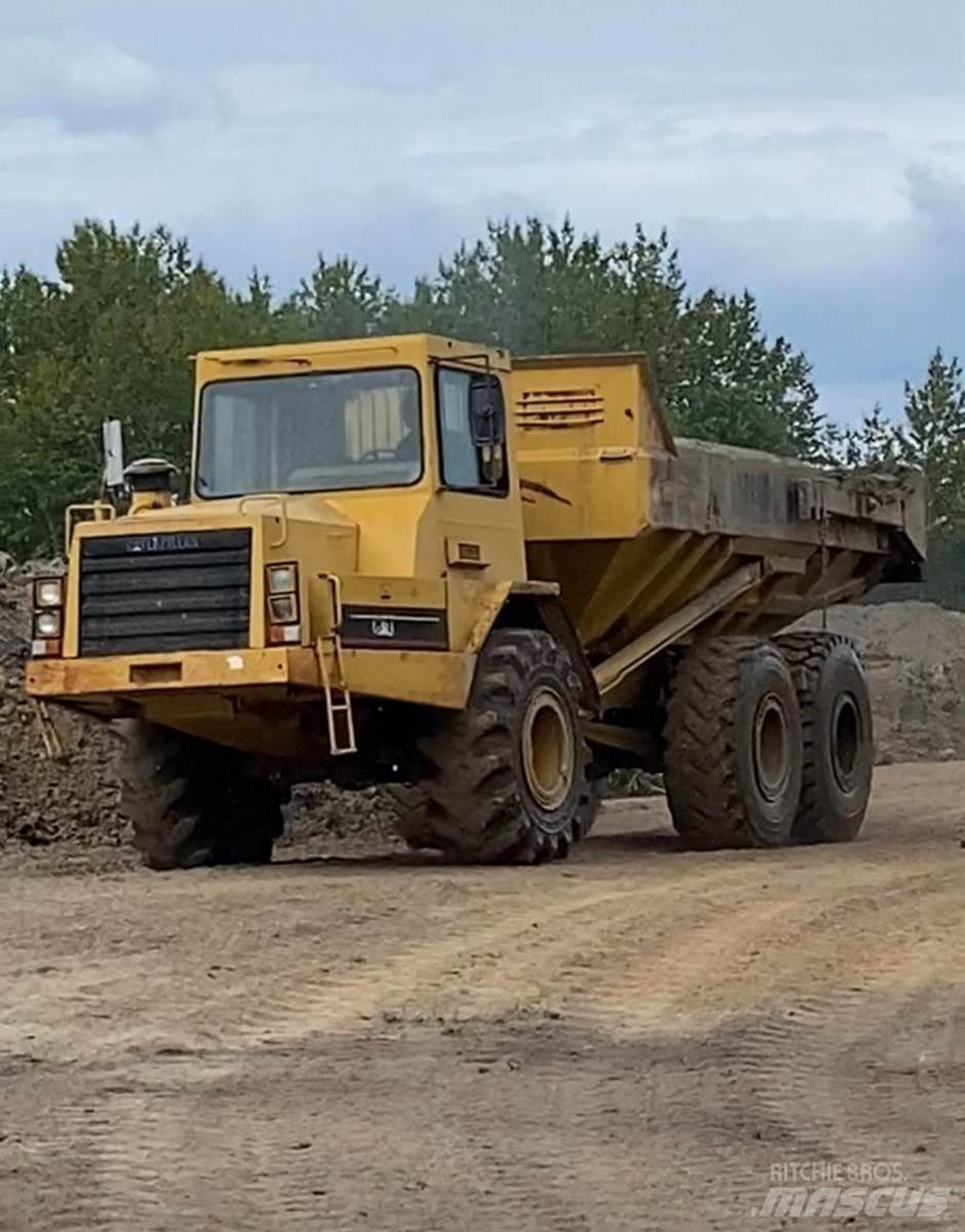CAT D250B Belden kirma kaya kamyonu