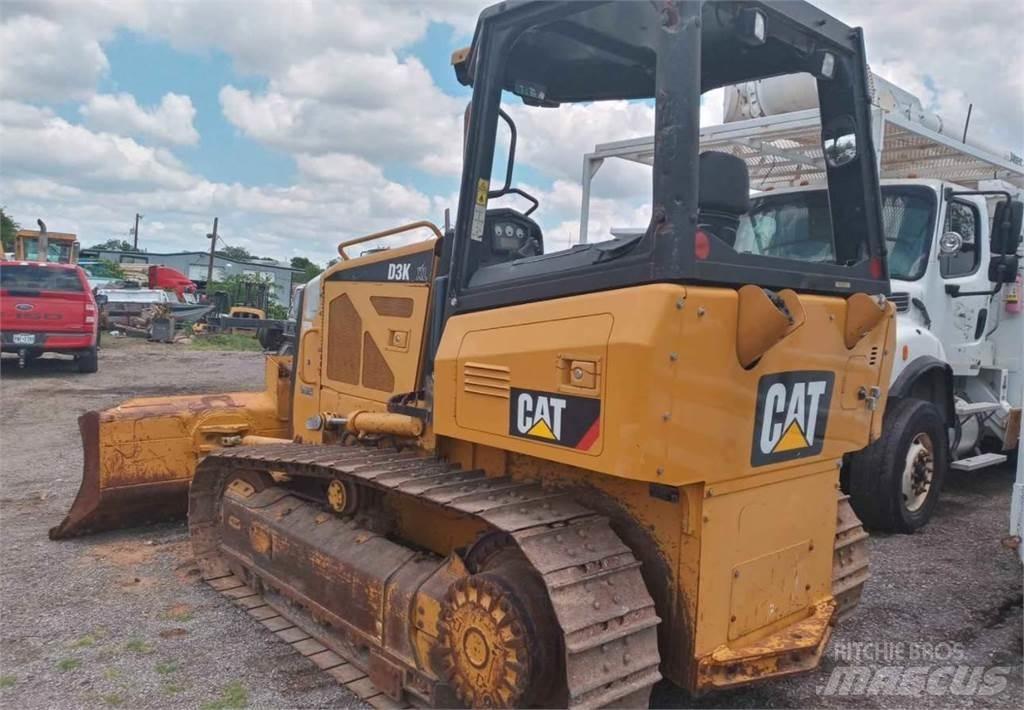 CAT D3K XL Paletli dozerler
