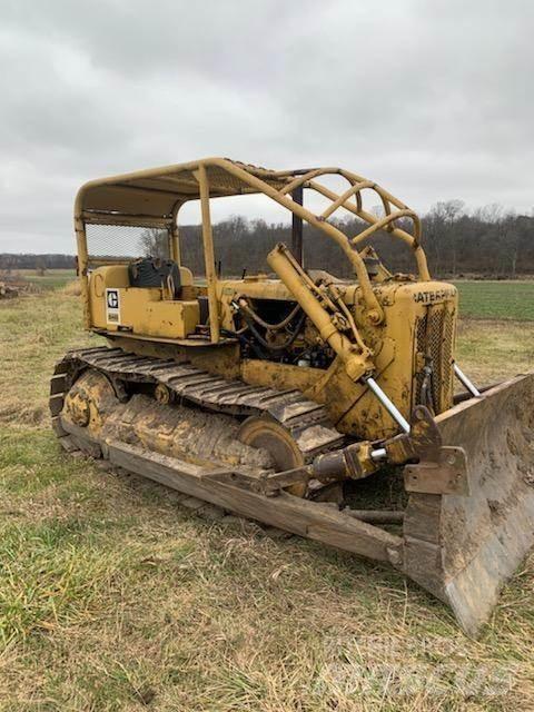 CAT D4D Paletli dozerler