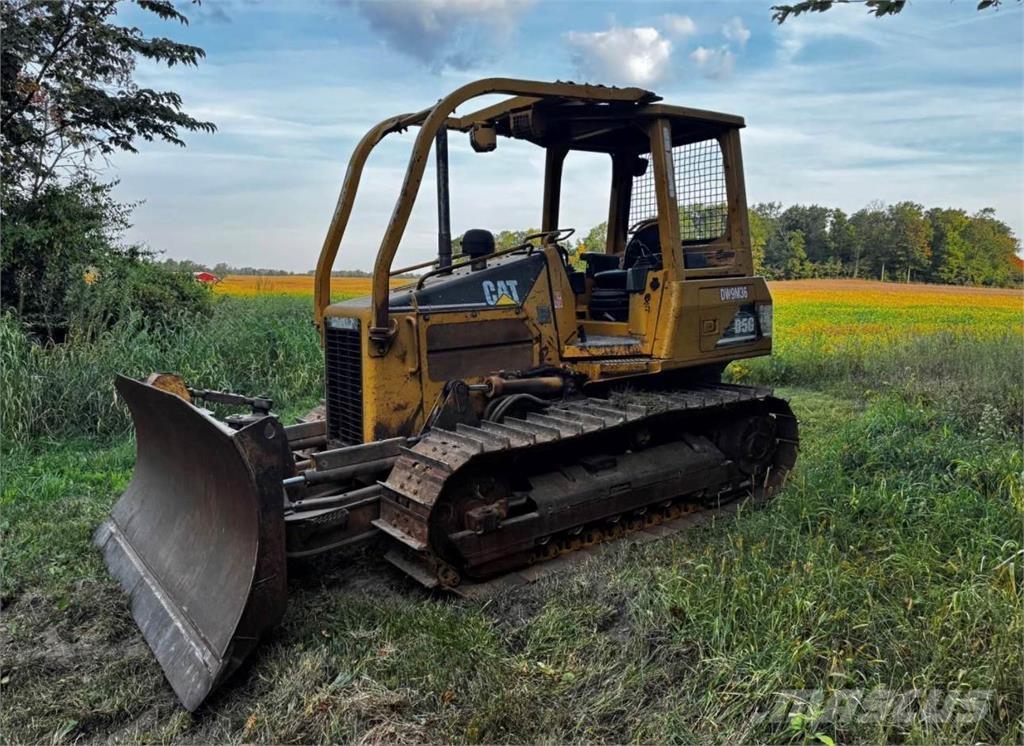 CAT D5G XL Paletli dozerler