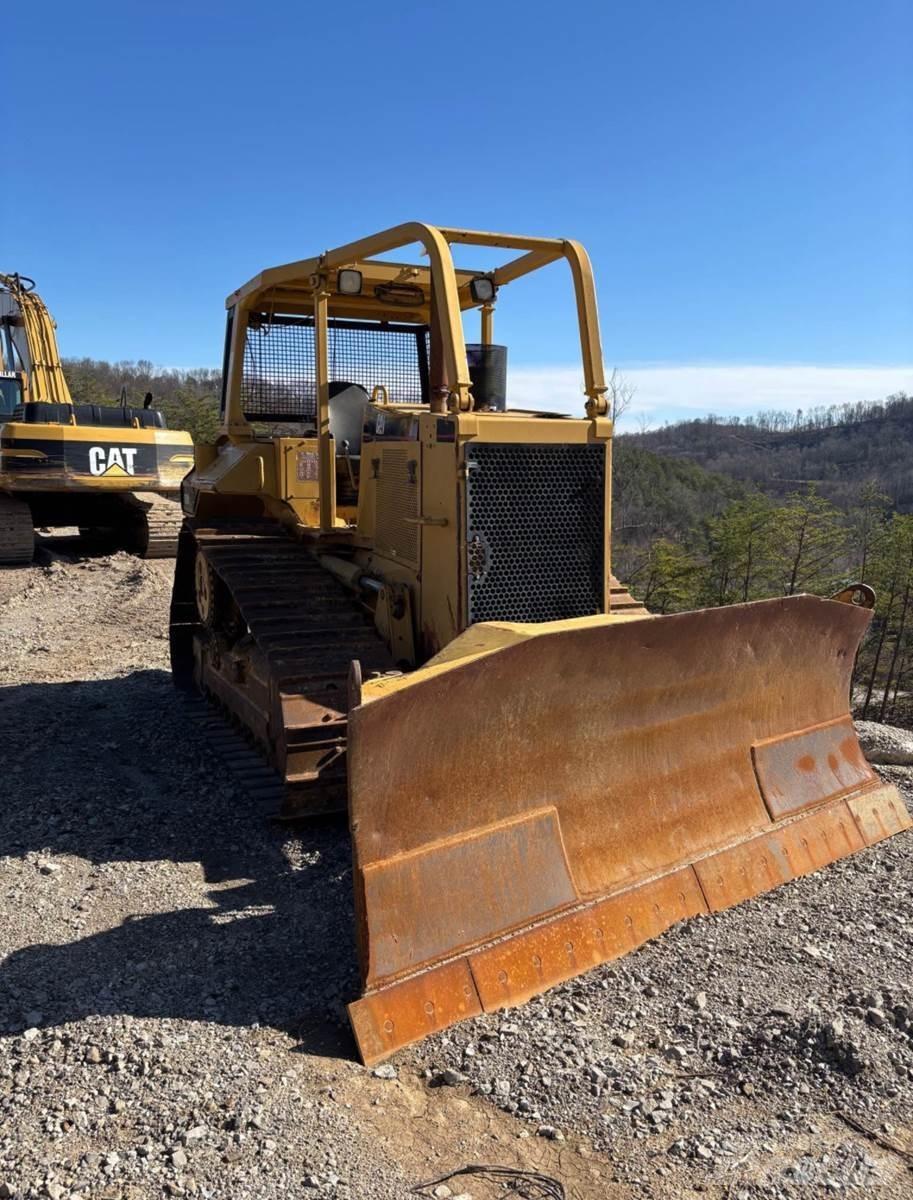 CAT D6M XL Paletli dozerler