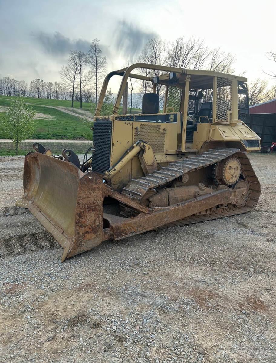 CAT D6M XL Paletli dozerler