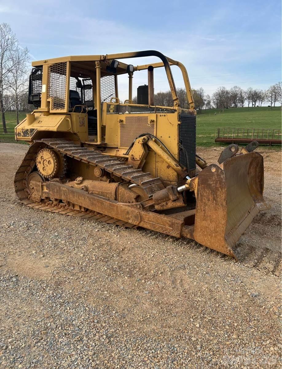 CAT D6M XL Paletli dozerler