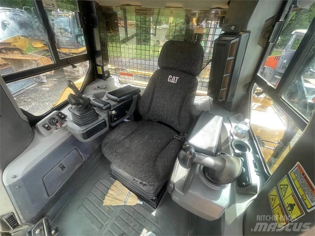 CAT D7E Paletli dozerler